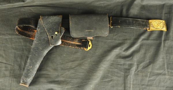 GR87-0121-1009, Indian War Military Belt, buckle, holster and cartridge box. BLOWOUT
