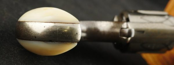 999-0321-0104, Victor .32 RF, 5 shot, Suicide Special engraved with original pearl grips, BUY NOW - Image 5