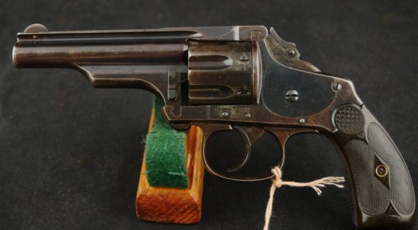 079-0621-7654, Merwin and Hulbert . 32 CF DA, 7 shot, folding hammer. 60%, BUY NOW