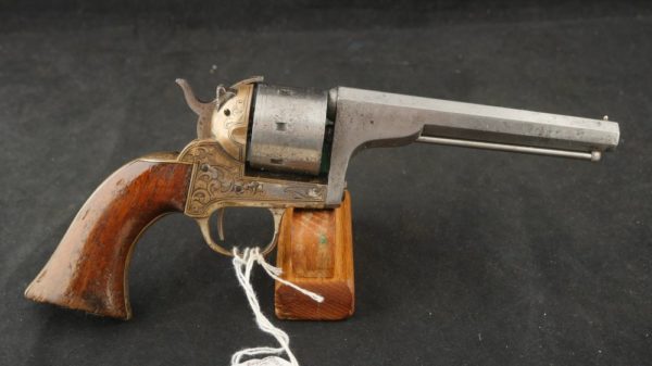 079-1221-RR75, Moore Belt Model SA, 7 shot, .32 cal RF. BLOWOUT