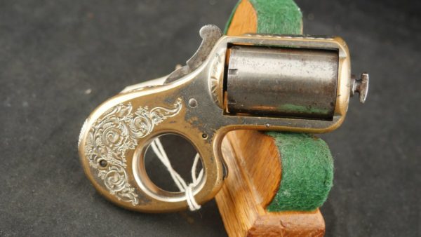079-0722-8038, Reid Knuckle Duster, My FRIEND..22, 6 shot. BUY NOW