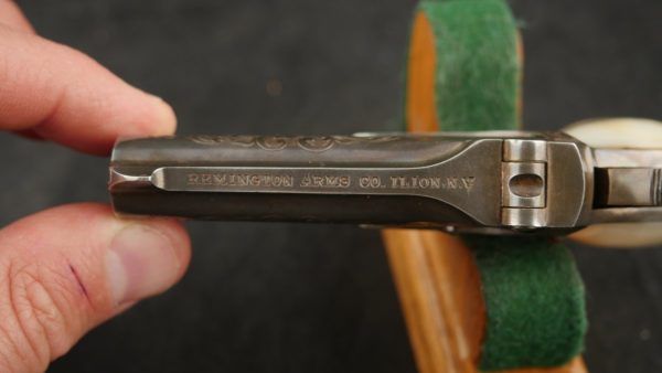 079-0722-8061, Remington Double Deringer, Custom Engraved with Pearl Grips. BUY NOW - Image 5