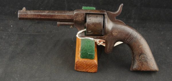 079-0923-8127, Bacon Pocket Revolver, 5 shot .32 RF. BLOWOUT - Image 3