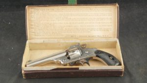 079-0323-8240, Smith and Wesson .32 DA, 5 shot in original box. BUY NOW