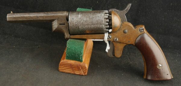 079-0825-8585, Walach 10 shot double hammer SA revolver. BLOWOUT - Image 3