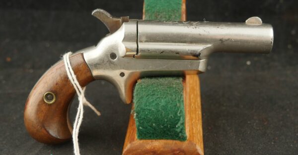 079-1124-9104, Colt Thuer Single Shot .41 RF derringer with 90%. BLOWOUT