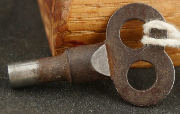 J79-1124-8665 Caveny Invention Co handcuffs with Key. BLOWOUT - Image 8