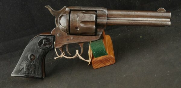 079-0125-7480, Colt Single Action .44-40, #67xxx matching. BLOWOUT
