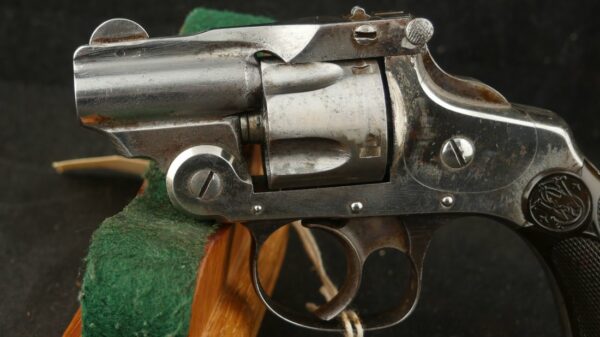 GR-0225-6509, Smith and Wesson DA .32. Snub Nose. BUY NOW - Image 9