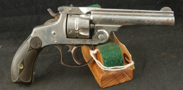 GR-0425-6535, Early Smith & Wesson .32 DA. Serial number 17,xxx. BUY NOW