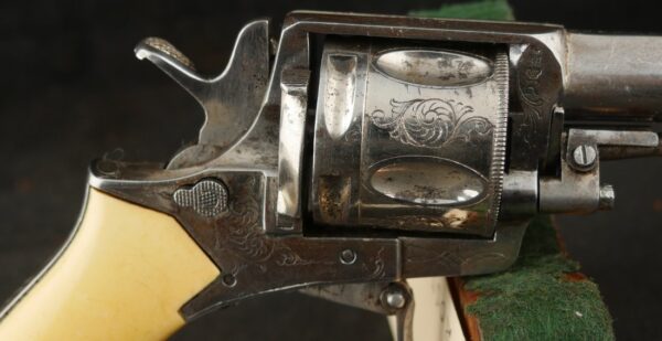 079-0625-9308, Continental .32 CF, folding trigger factory engraved revolver. BLOWOUT - Image 6