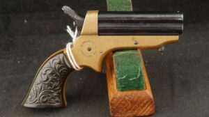 079-1025-0305, Sharps 1A 4 barrel pepperbox, in .22 RF. BLOWOUT