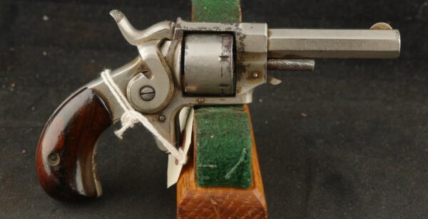 079-1025-P0349, Forehand and Wadsworth side hammer .22 RF cal, 7 shot. BLOWOUT