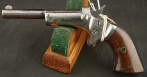 079-0426-9533, Stevens Single shot .22 RF with nickeled frame, showing 70%, blue. BLOWOUT