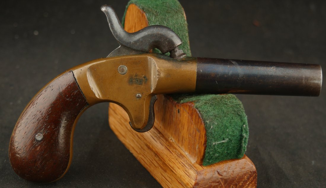 079-0426-9535, Nero, Single Shot boot pistol with brass frame and blued barrel. BLOWOUT