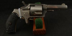 079-0826-7543, Hopkins and Allen .32 RF, 5 shot suicide special. BLOWOUT